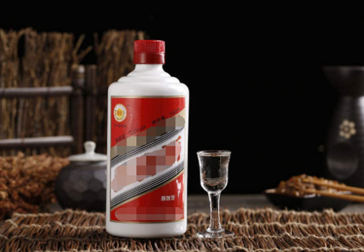 為什么茅臺(tái)酒玻璃瓶是乳白色的，而不是透明的？大多數(shù)人都不知道