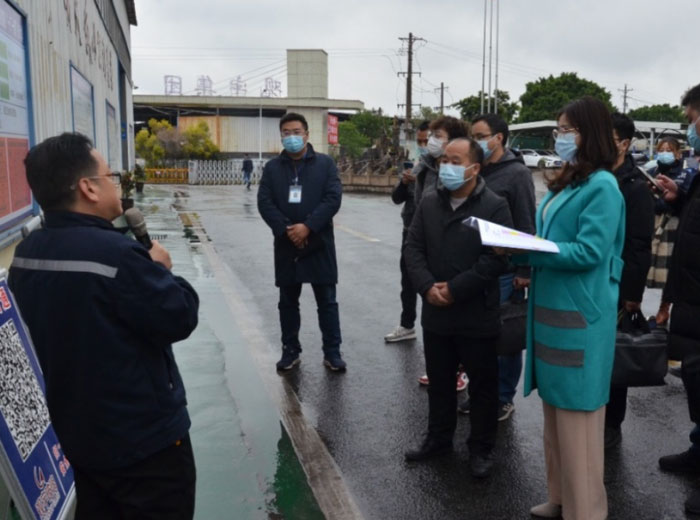 四川省政府安全管理辦公室督導(dǎo)調(diào)研組組長蘇玲一行蒞臨觀宇集團總部調(diào)研